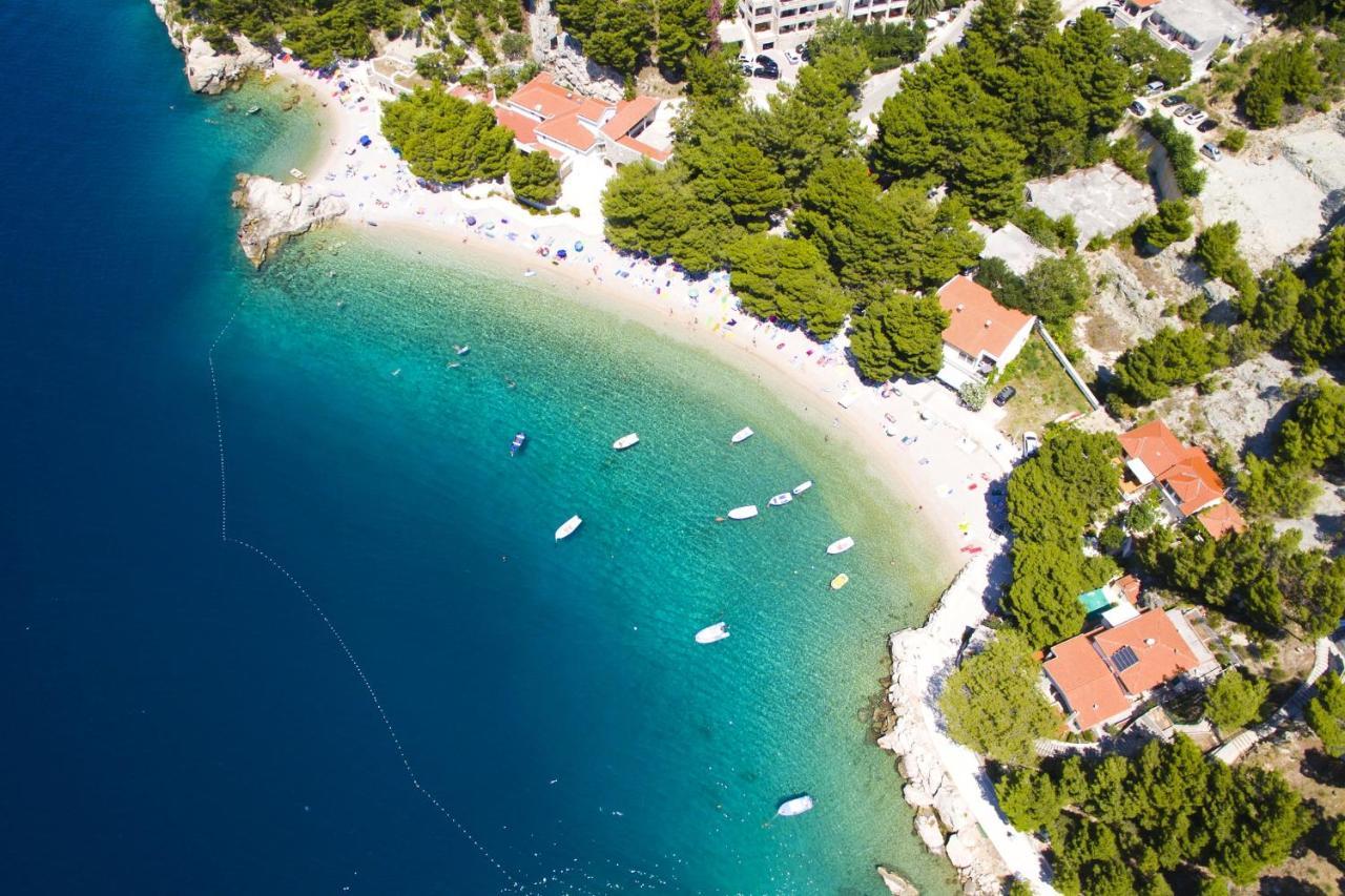 Apartments by the sea Brela, Makarska - 11821 Exteriör bild