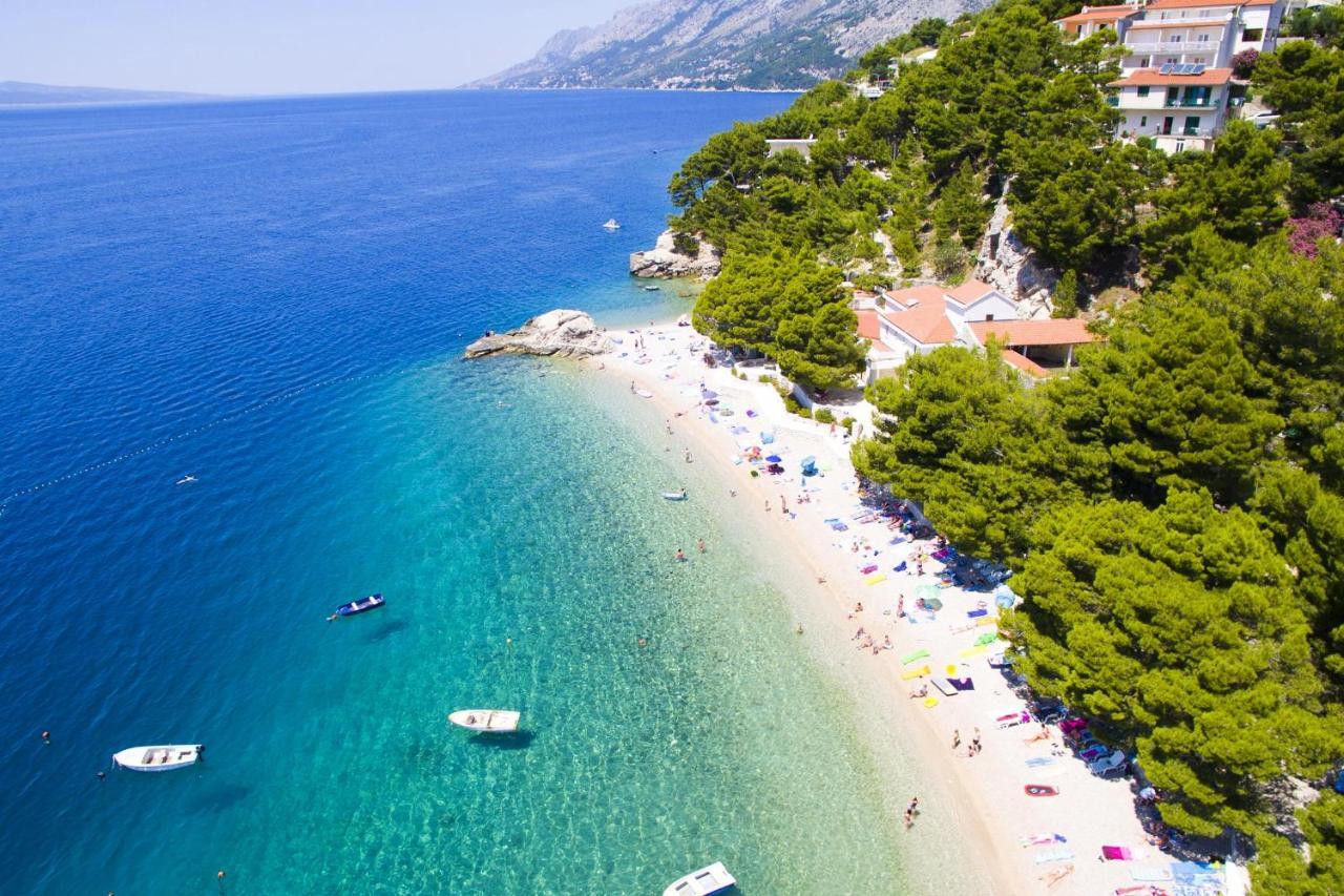 Apartments by the sea Brela, Makarska - 11821 Exteriör bild