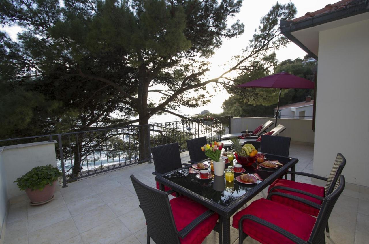 Apartments by the sea Brela, Makarska - 11821 Exteriör bild